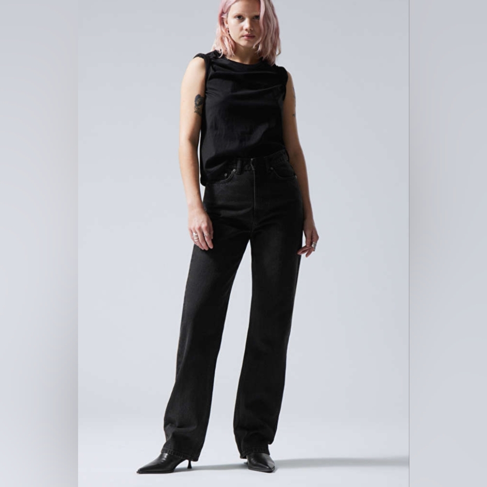 Weekday Rowe Extra High Straight Jeans - Echo Black 27/32